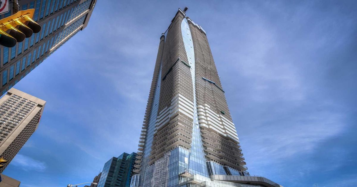 1 BLOOR Street E Toronto