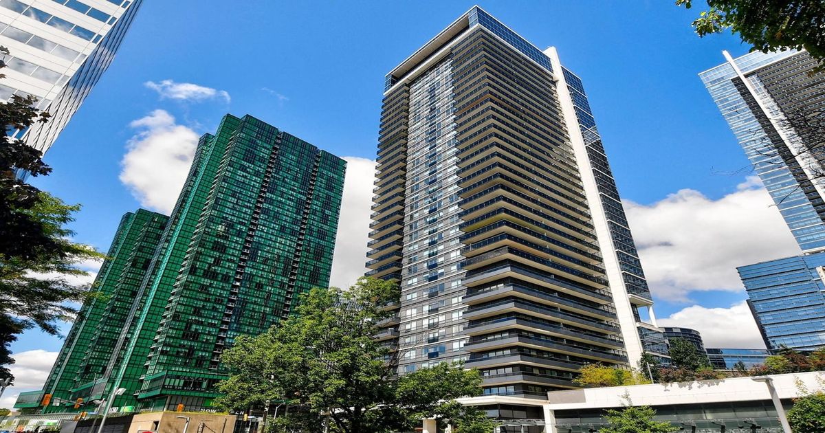 2 Anndale Drive Toronto