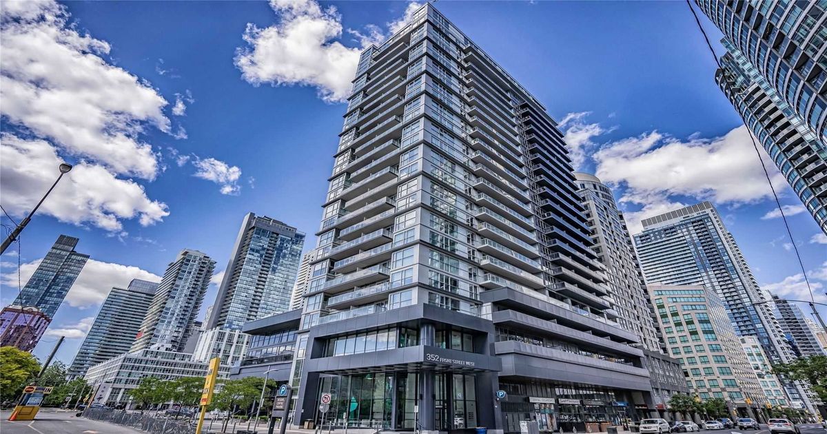 352 Front Street W Toronto