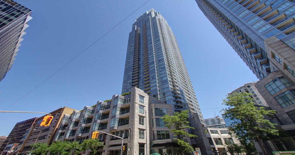 2191 Yonge Street Toronto