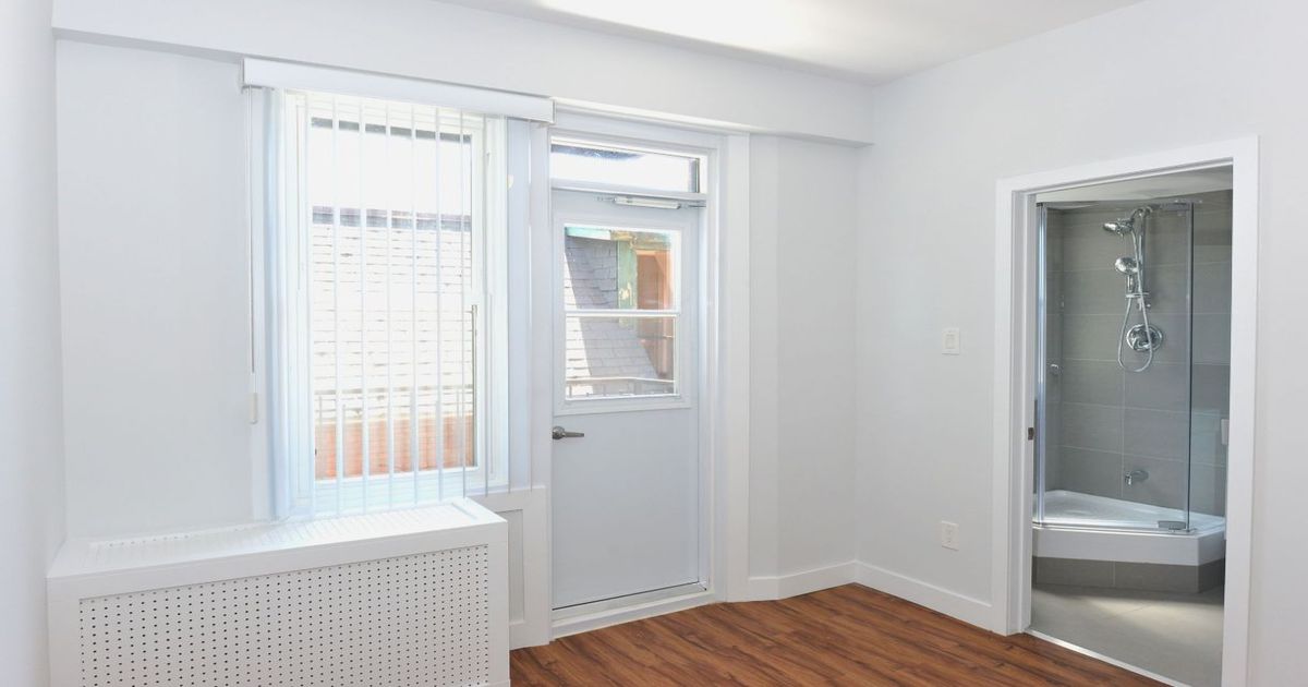 160 Huron Street Toronto