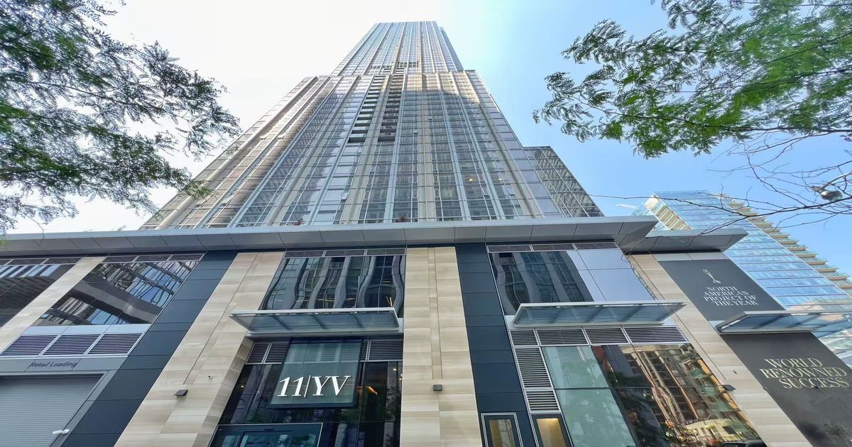 11 Yorkville Avenue Toronto