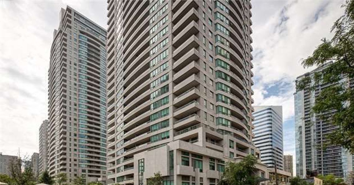 23 Hollywood Avenue Toronto
