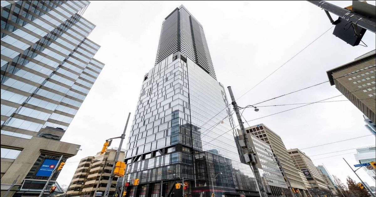 488 University Avenue Toronto