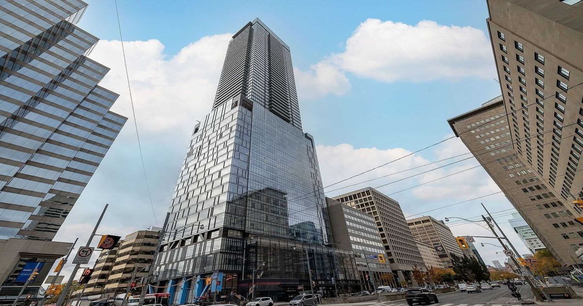 488 University Avenue Toronto