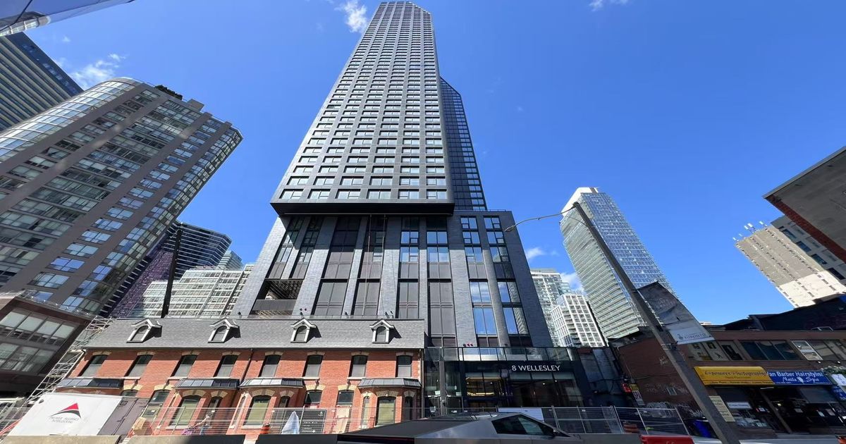 8 Wellesley Street W Toronto