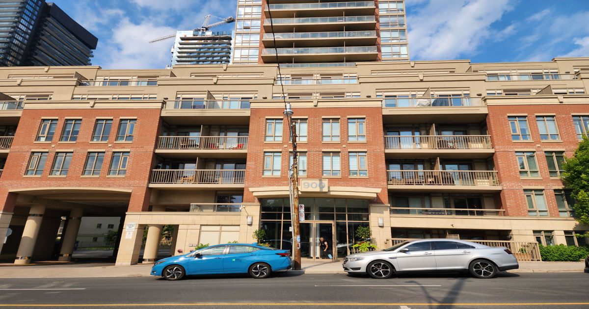 900 Mount Pleasant Road Toronto