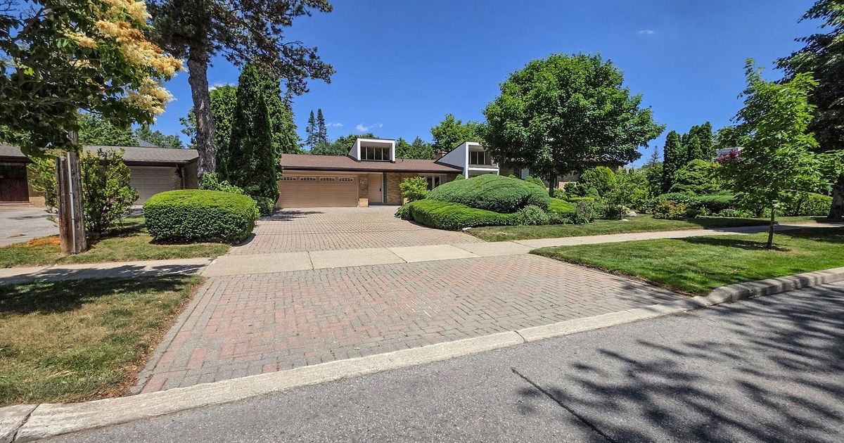 21 Banbury Road Toronto