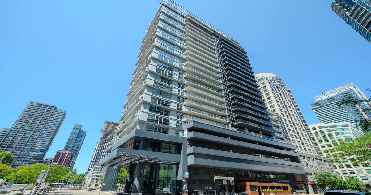 352 Front Street W Toronto