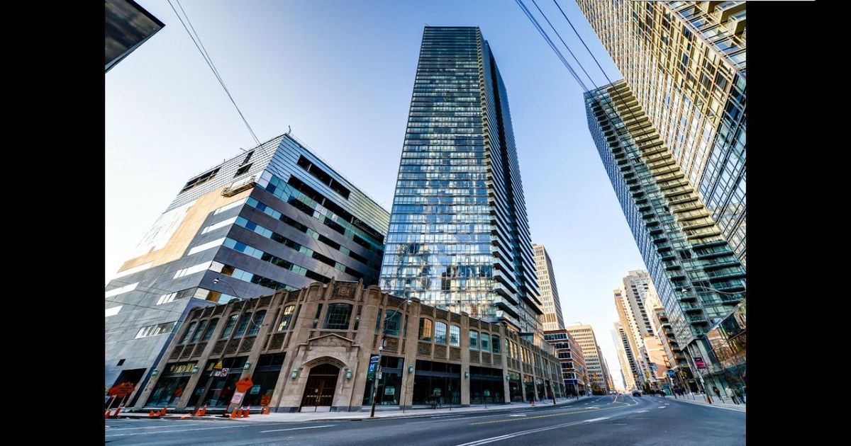 832 Bay Street Toronto