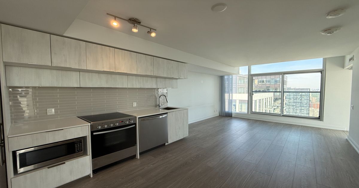 181 Dundas Street E Toronto