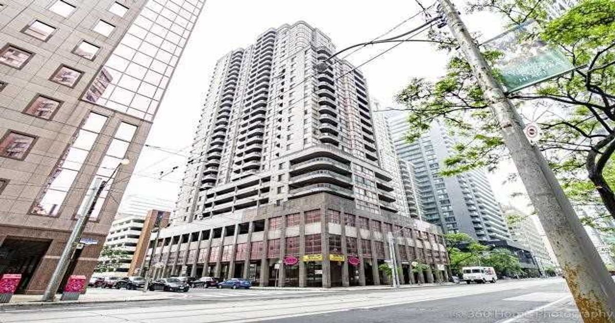 736 Bay Street Toronto