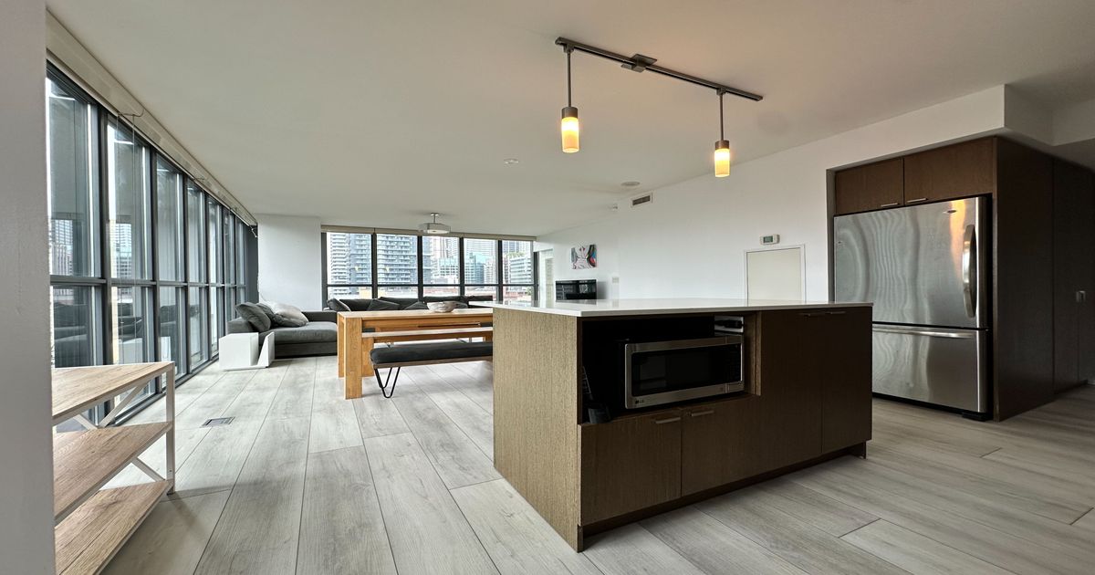 110 Charles Street E Toronto
