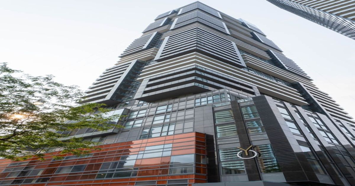 7 Grenville Street Toronto