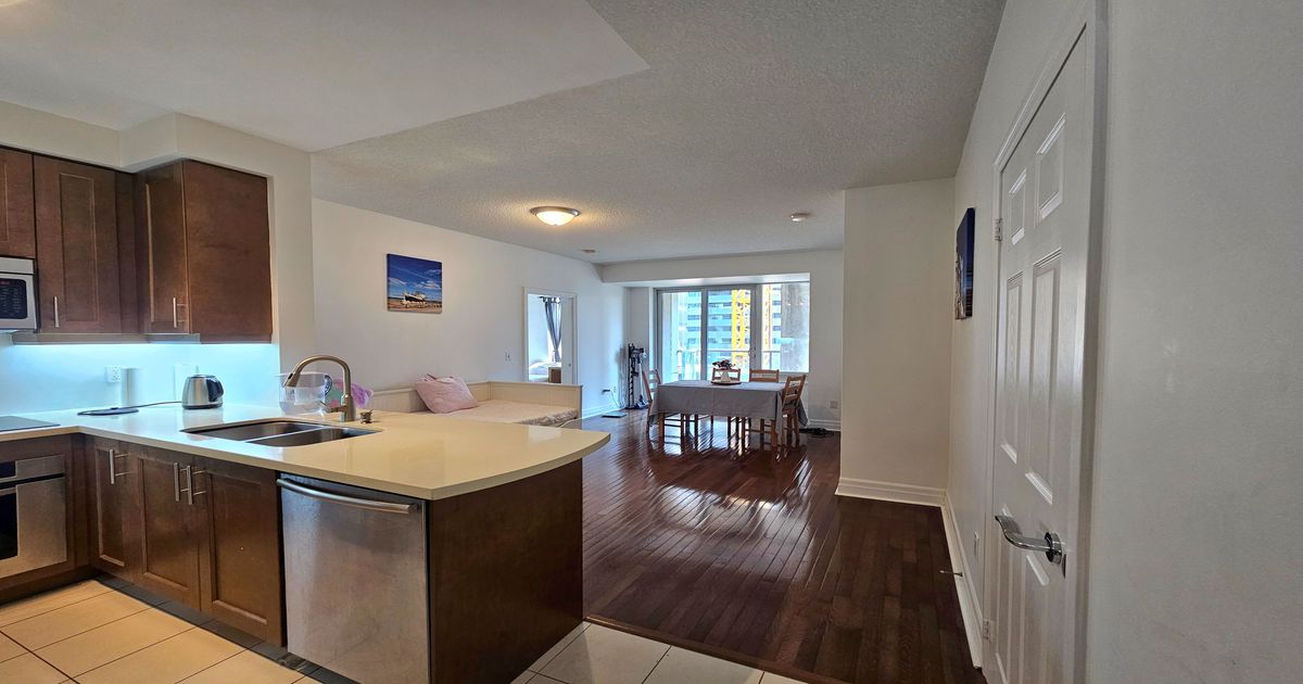 35 Balmuto Street Toronto