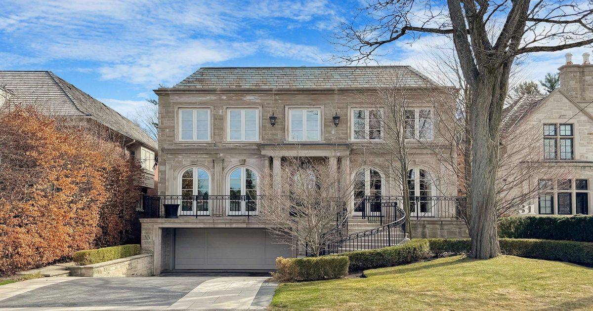 33 Blyth Hill Road Toronto
