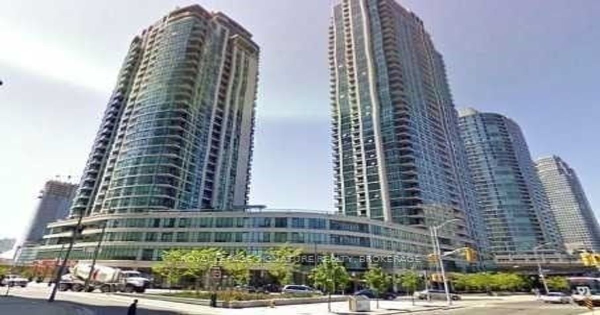 33 Bay Street Toronto