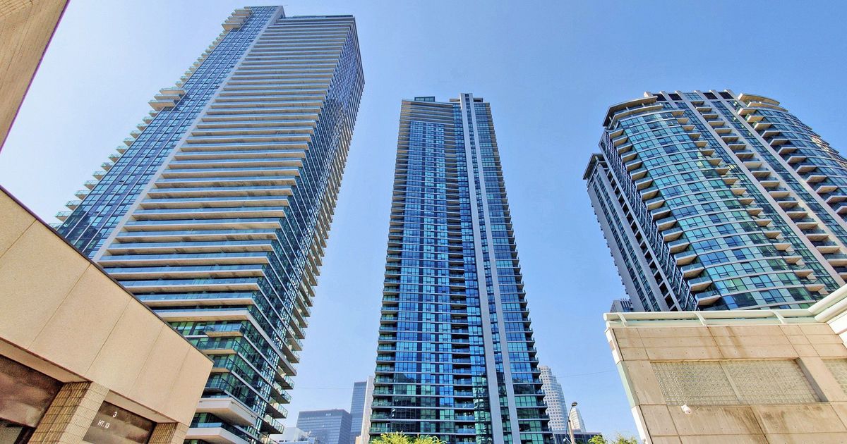 33 Bay Street Toronto