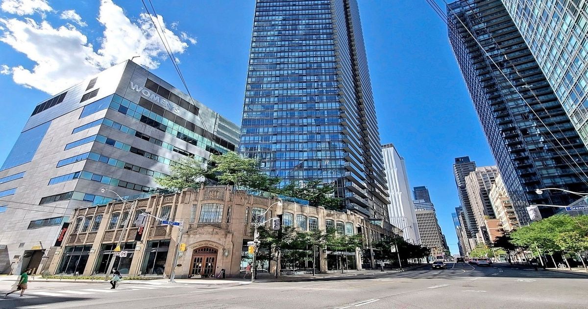 832 Bay Street Toronto