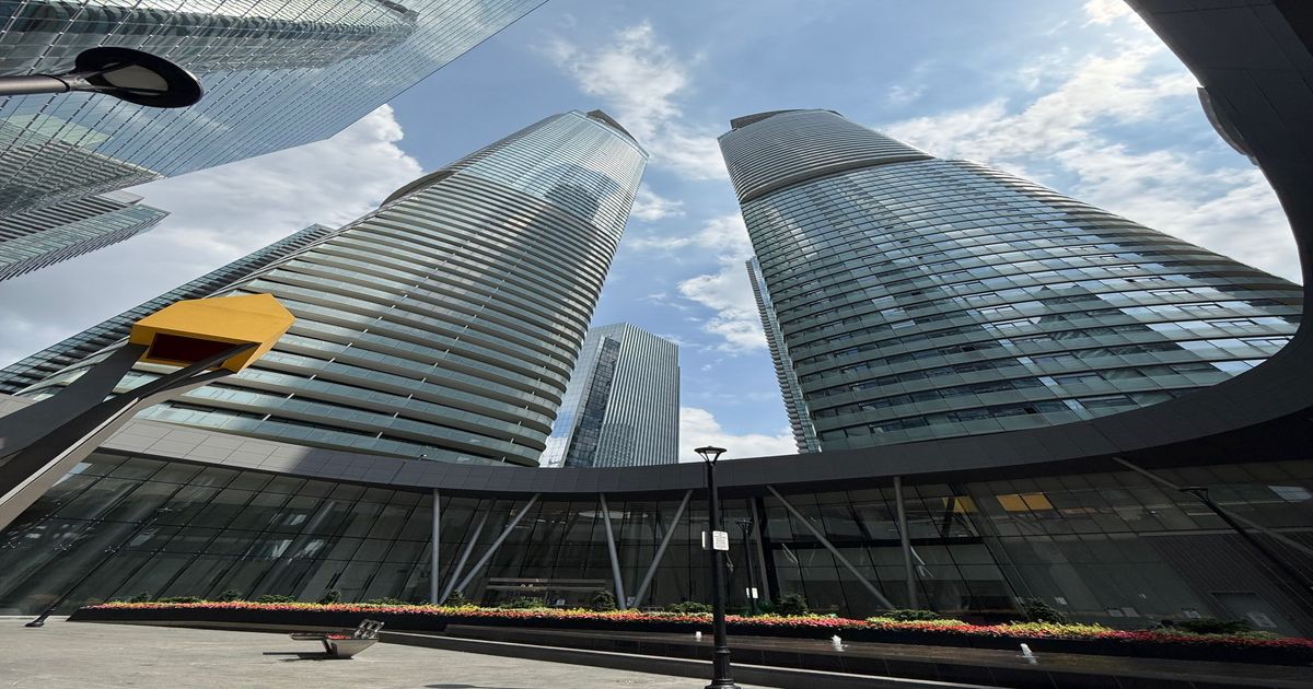 12 York Street Toronto