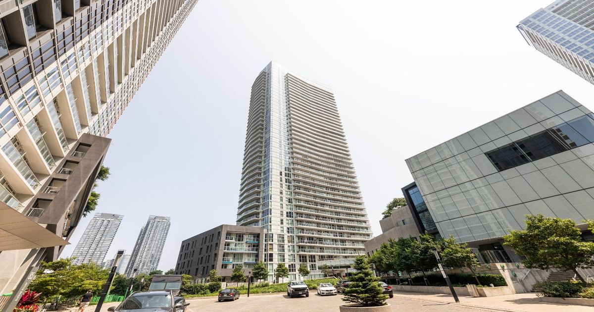 75 Queens Wharf Road Toronto