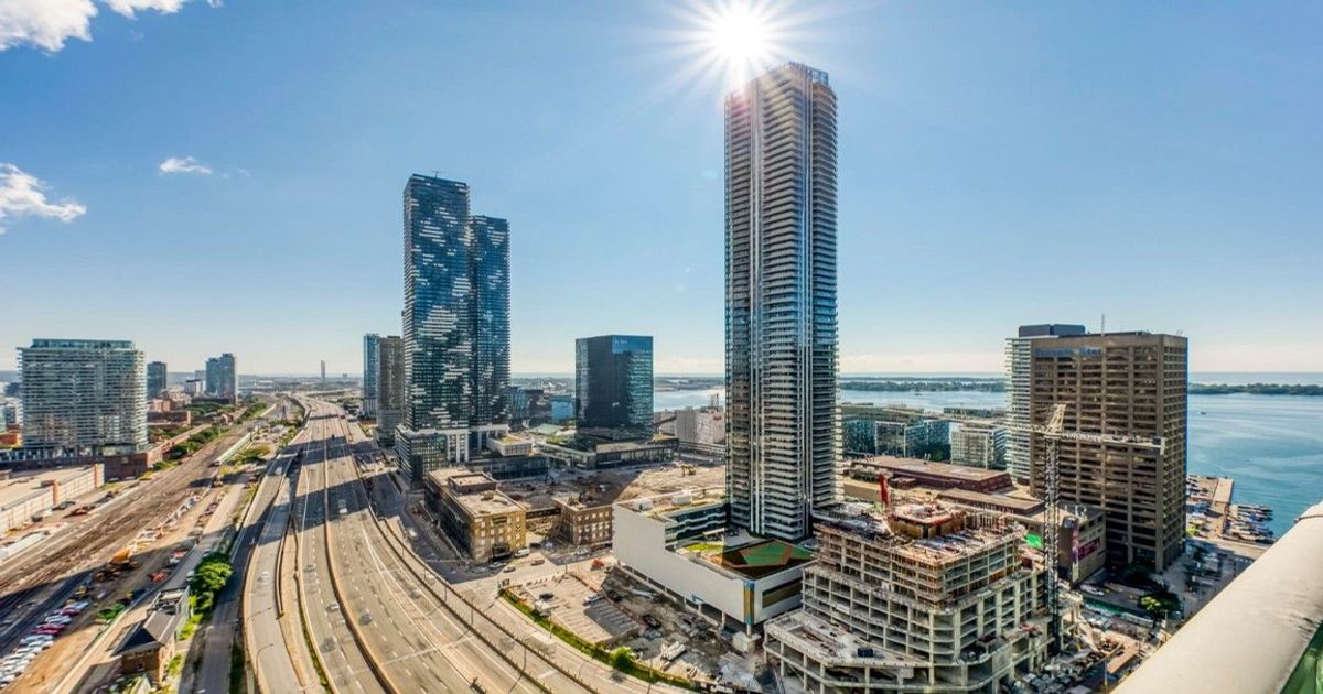 18 Yonge Street Toronto