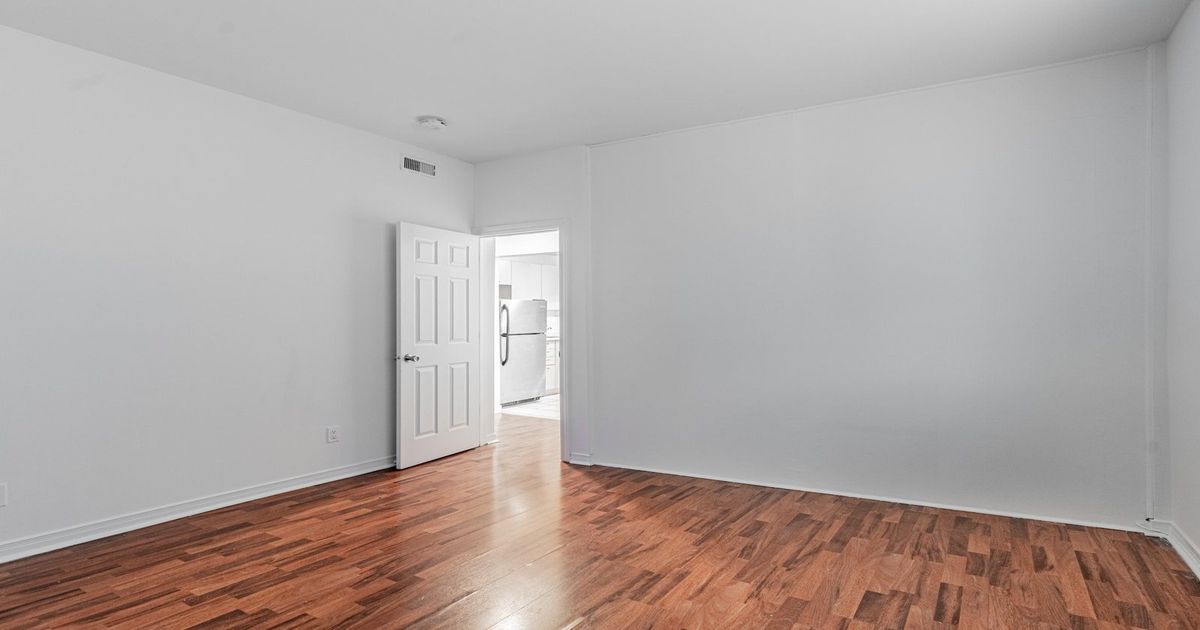 414 Jarvis Street E Toronto