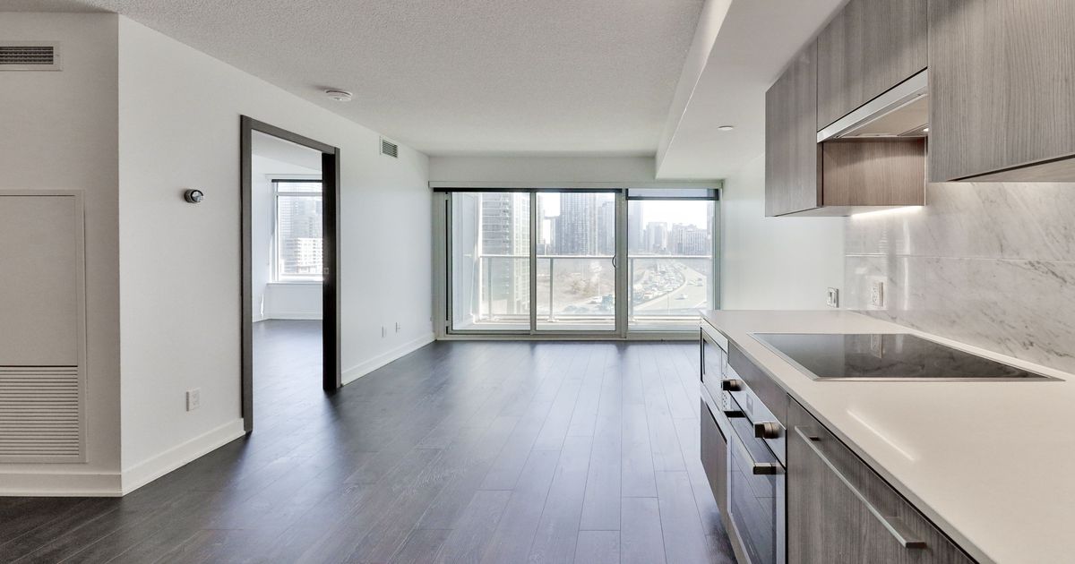 19 Bathurst Street Toronto