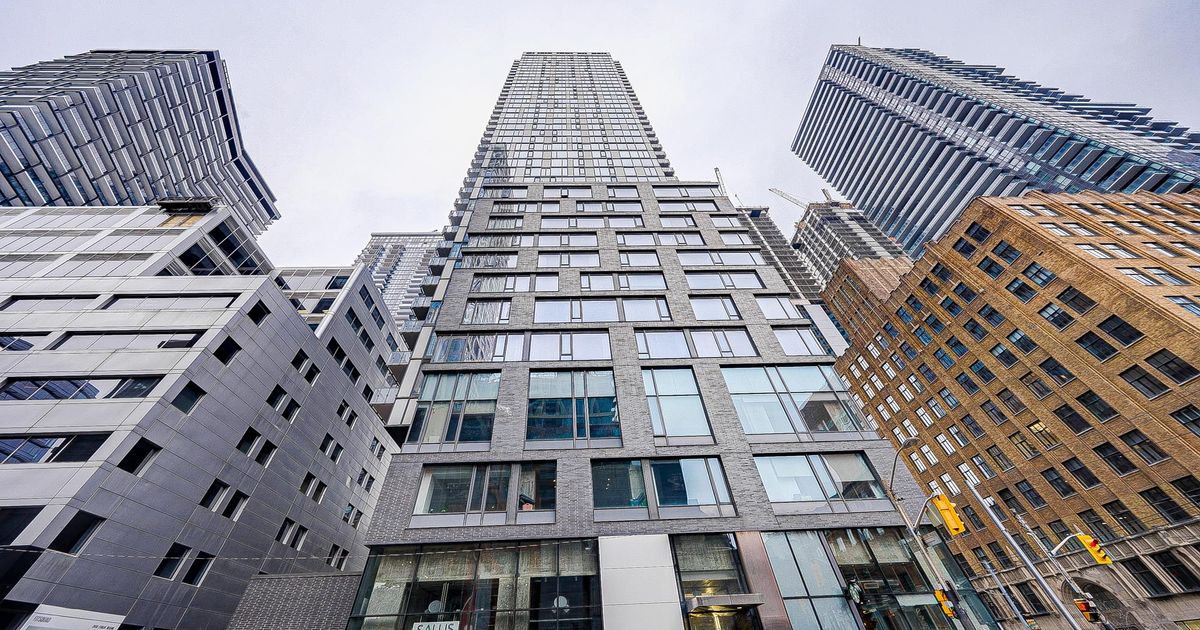 101 Peter Street Toronto