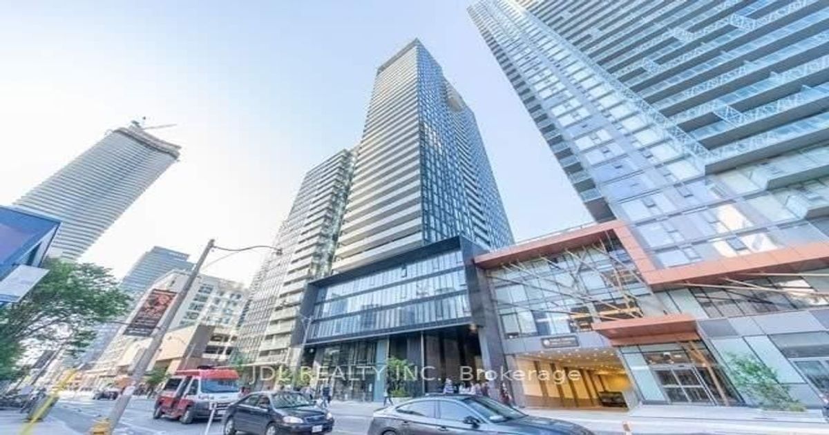 28 Wellesley Street E Toronto