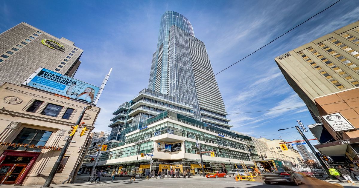 384 Yonge Street Toronto