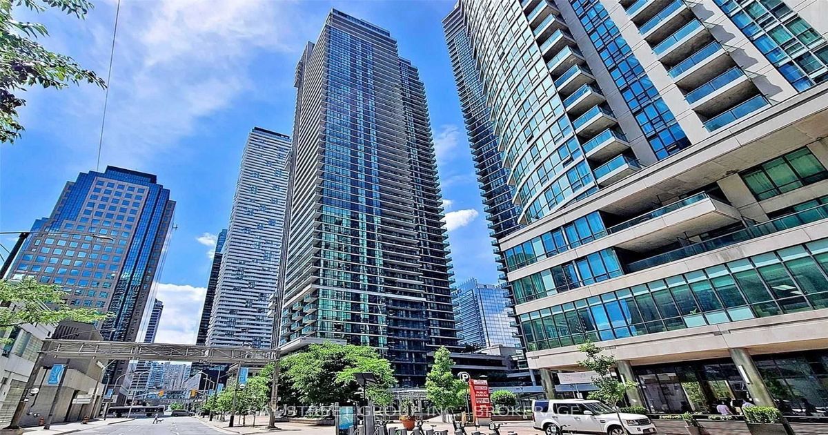 33 Bay Street Toronto