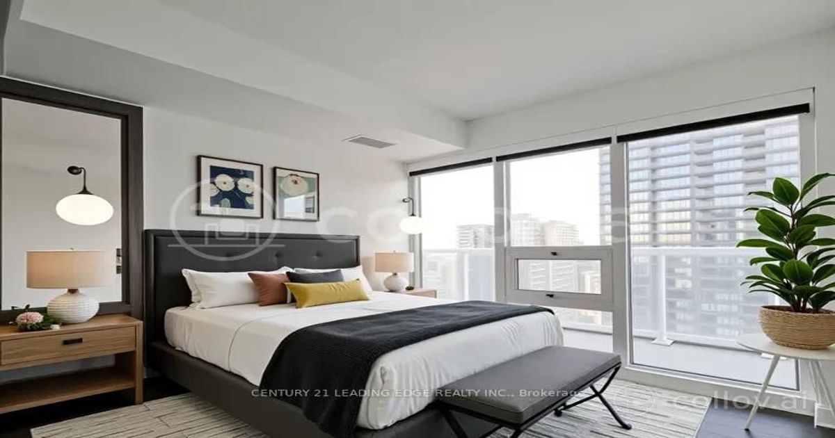 17 Bathurst Street Toronto