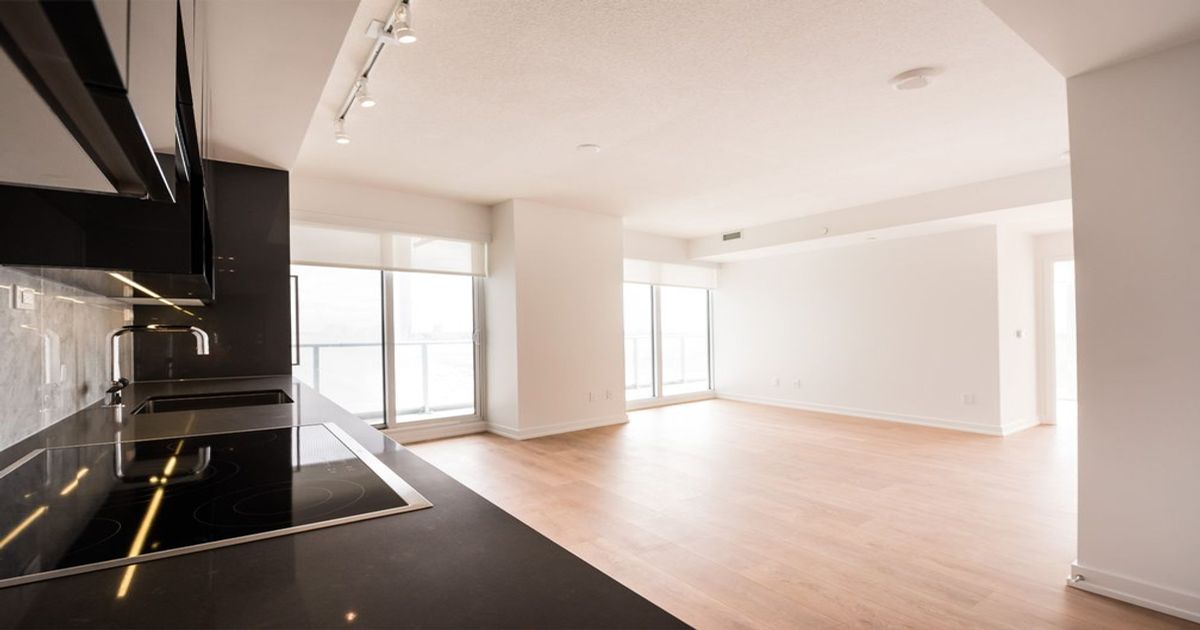 115 Mcmahon Drive Toronto