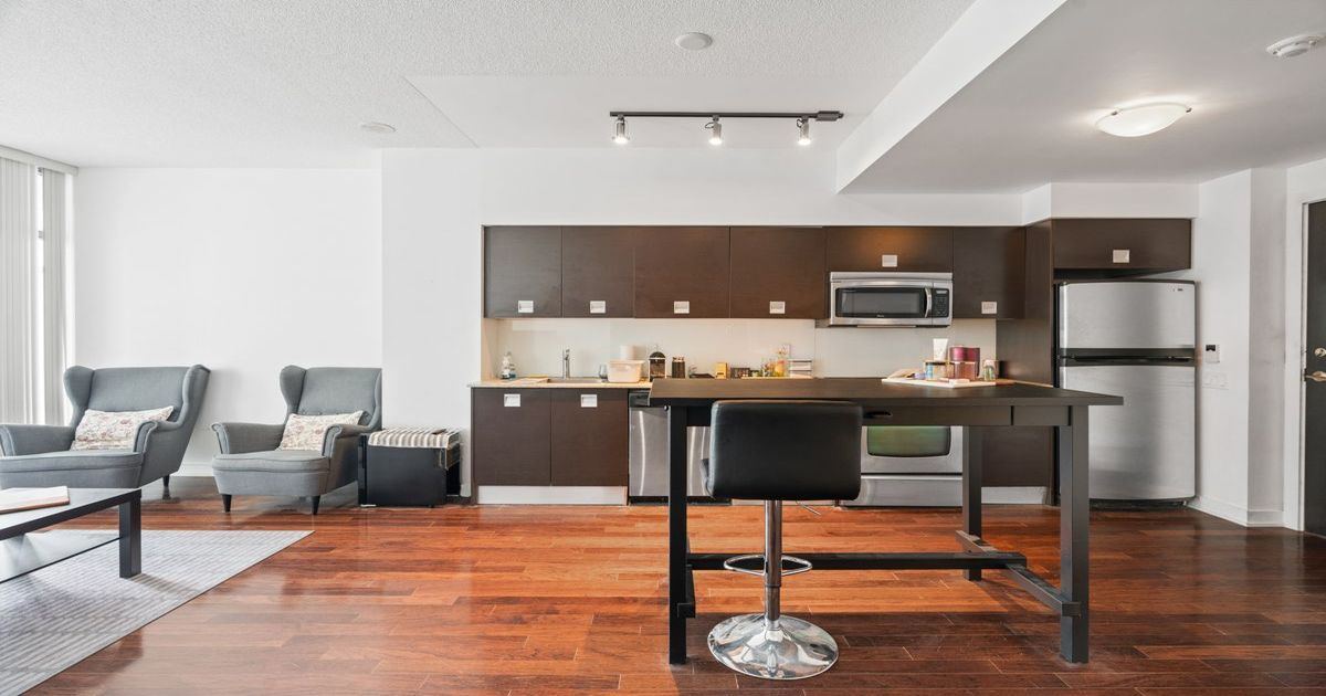 33 Charles Street E Toronto