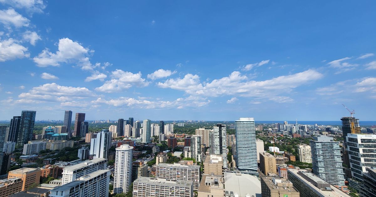 7 grenville Street Toronto