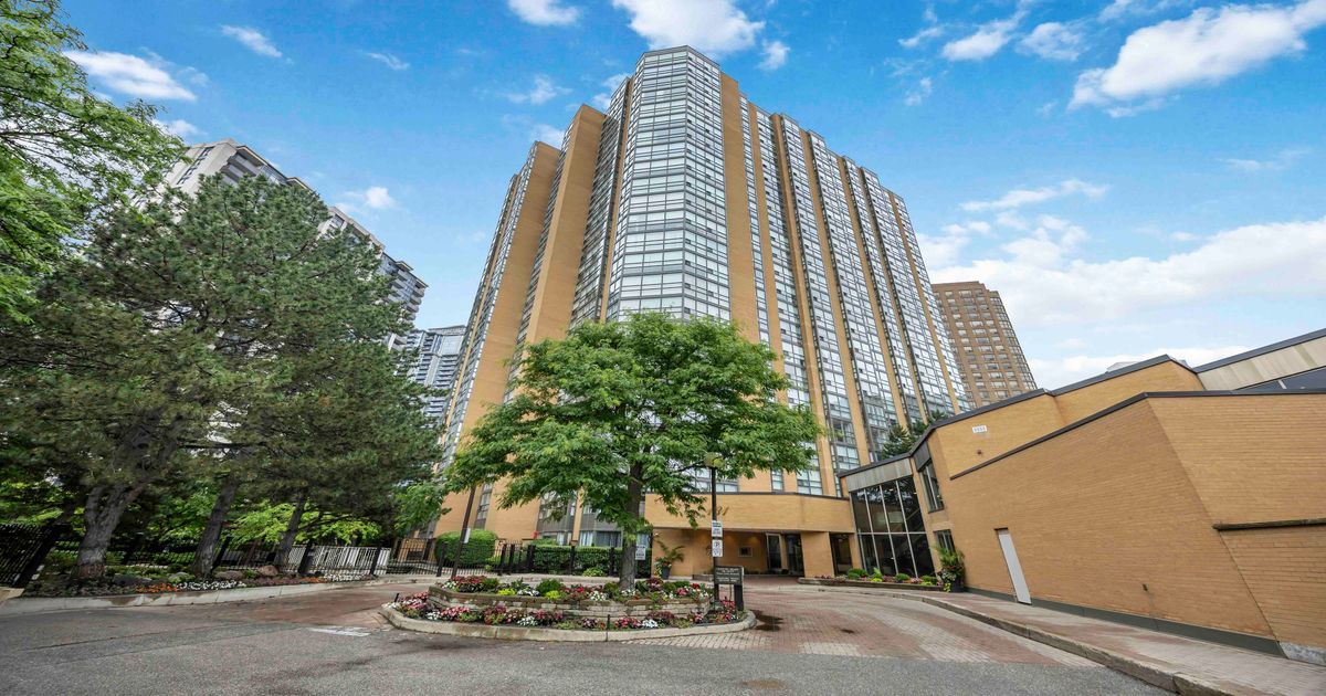 131 Beecroft Road Toronto
