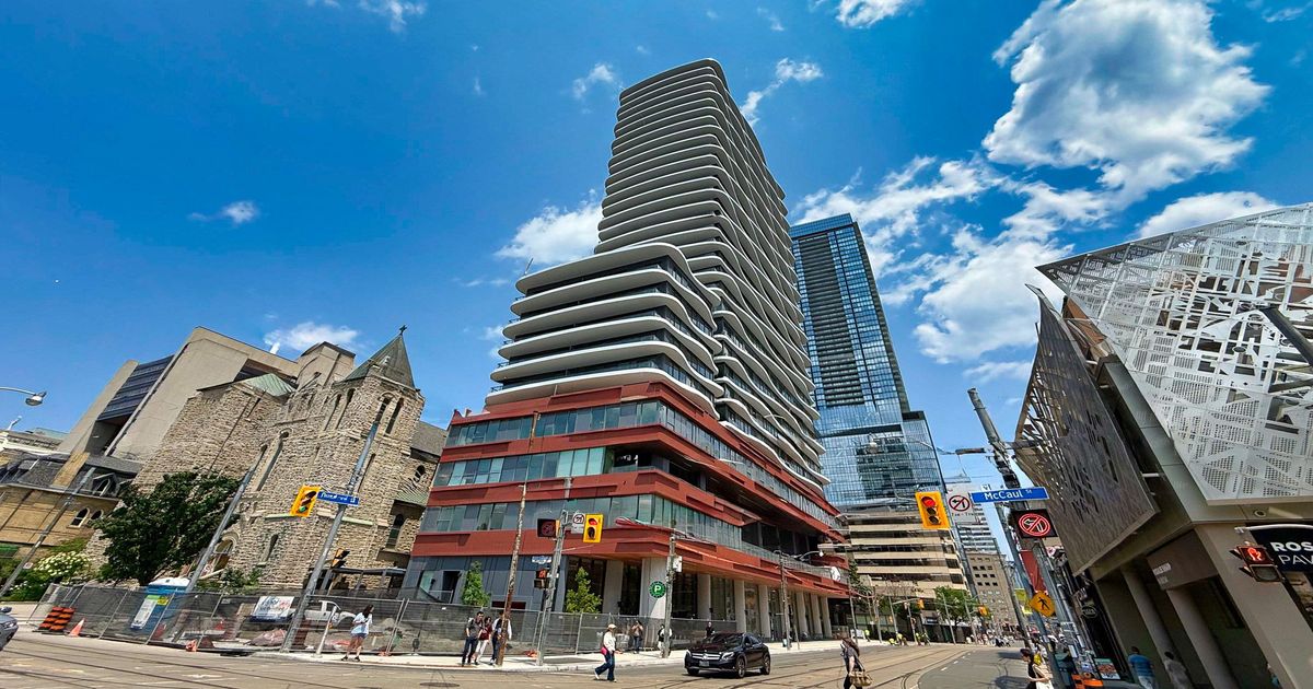 280 Dundas Street W Toronto