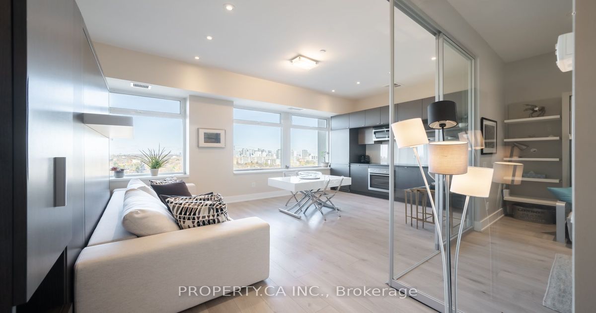 111 St Clair Avenue W Toronto