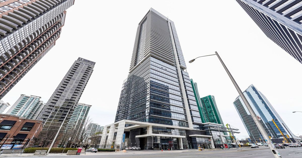 5 Sheppard Avenue E Toronto