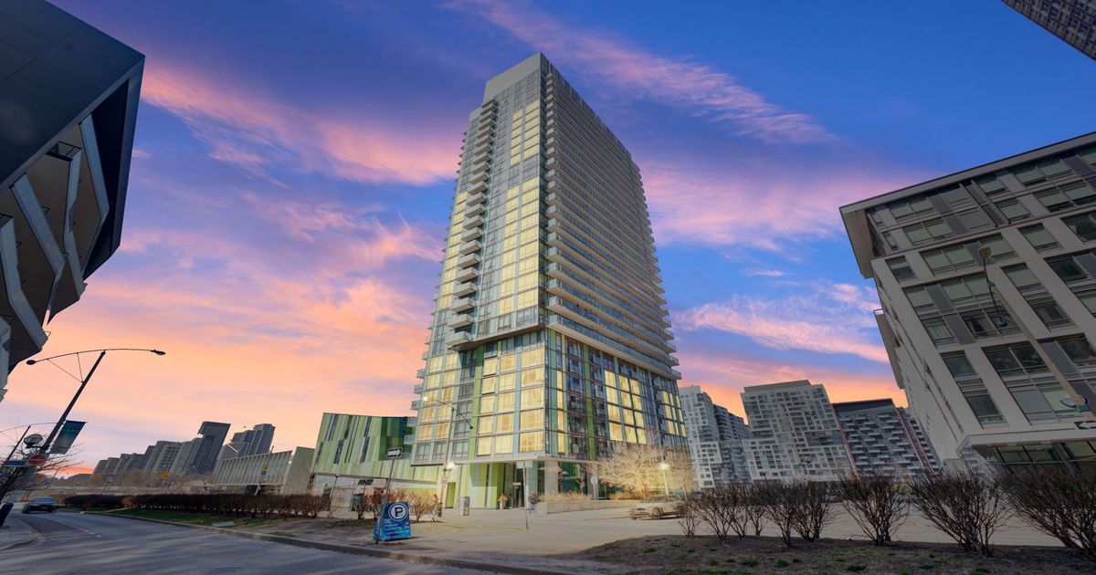 170 Fort York Boulevard Toronto