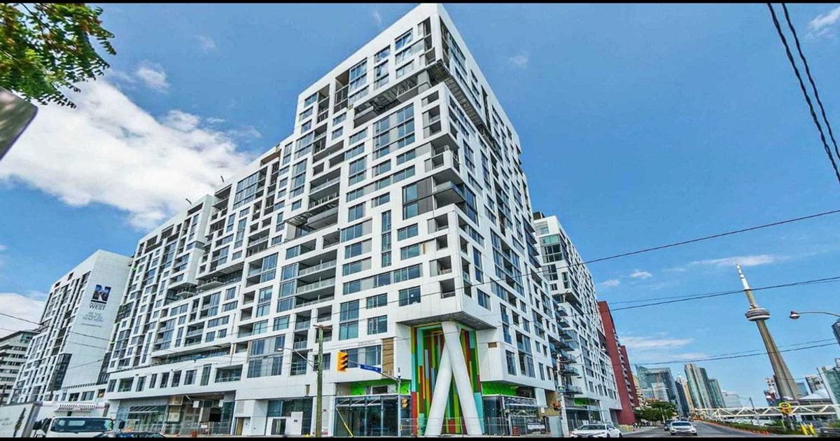 27 Bathurst Street Toronto