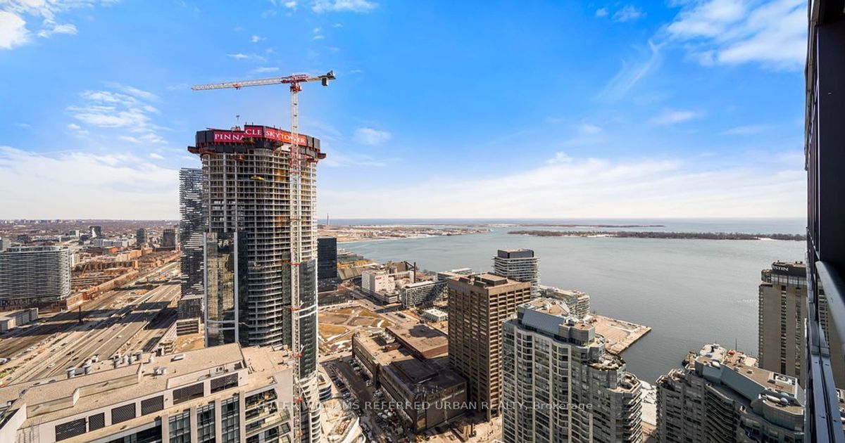 16 Harbour Street Toronto