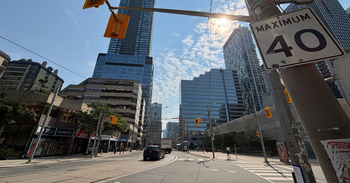 280 Dundas Street W Toronto