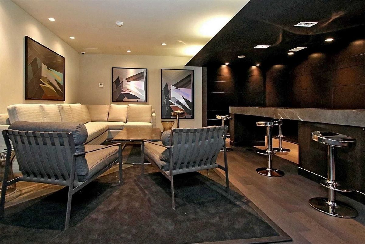 img-gallery