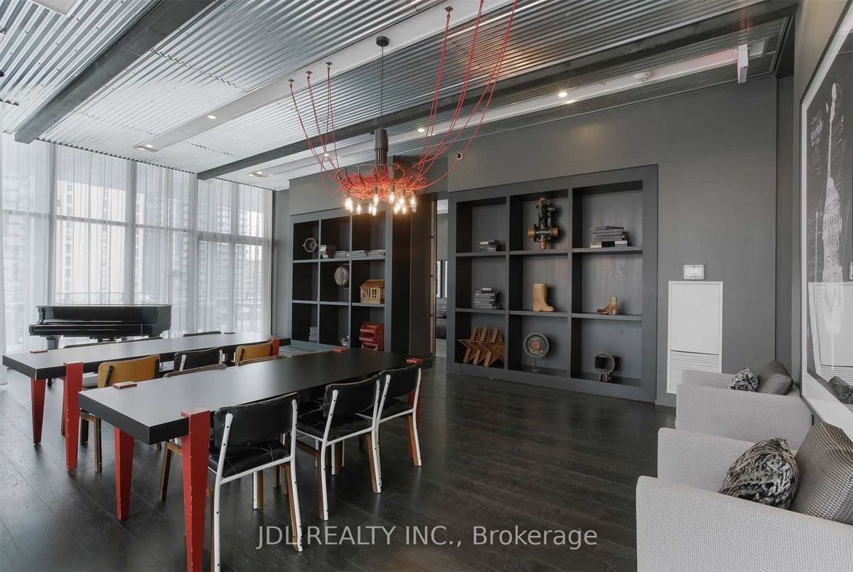 img-gallery