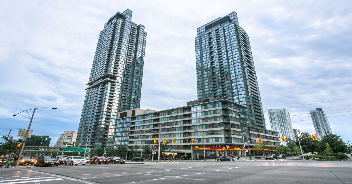 15 Fort York Boulevard Toronto