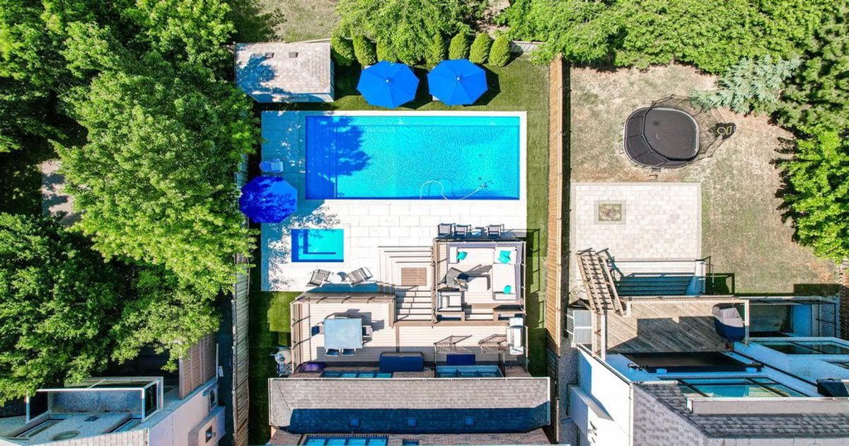 336 Brooke Avenue Toronto