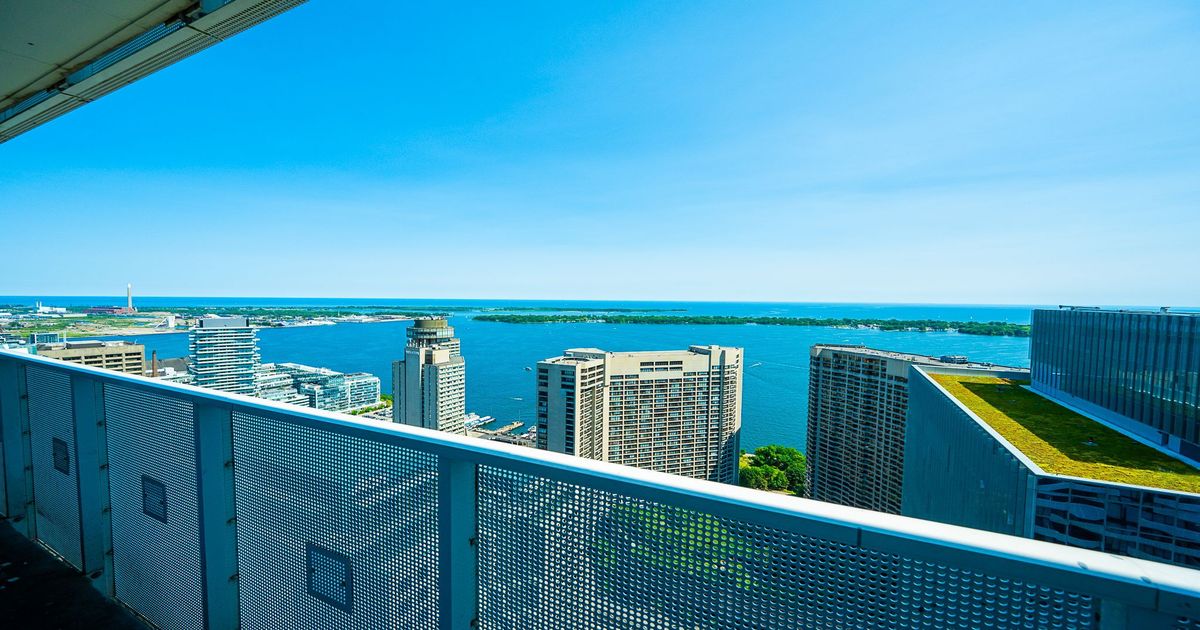 88 Harbour Street Toronto