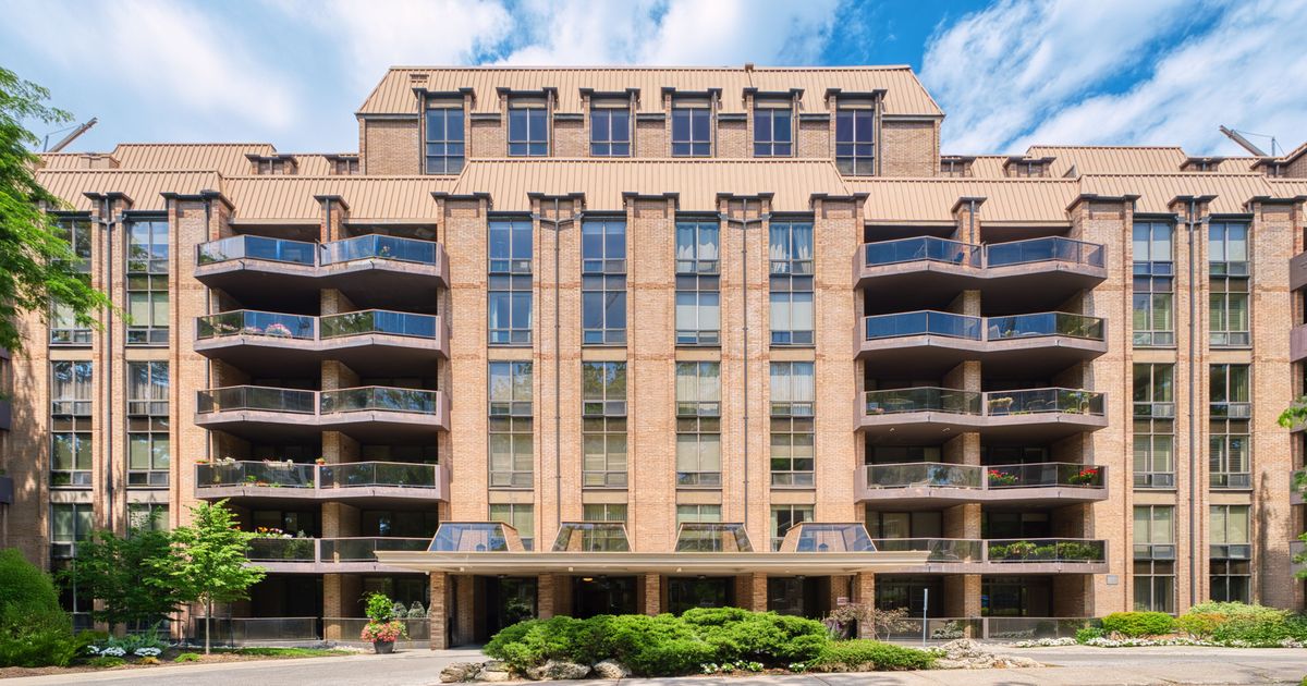 350 Lonsdale Road Toronto